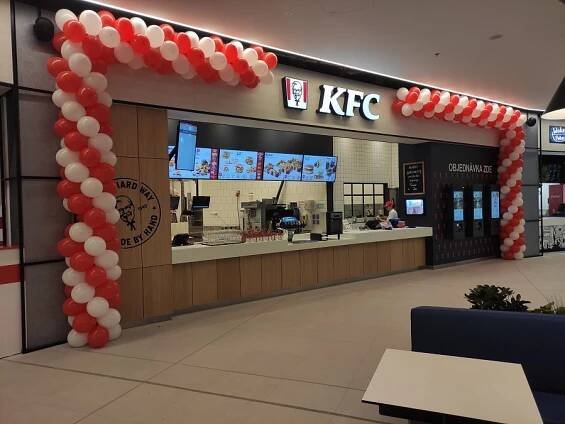 KFC Liberec - FIT OUT