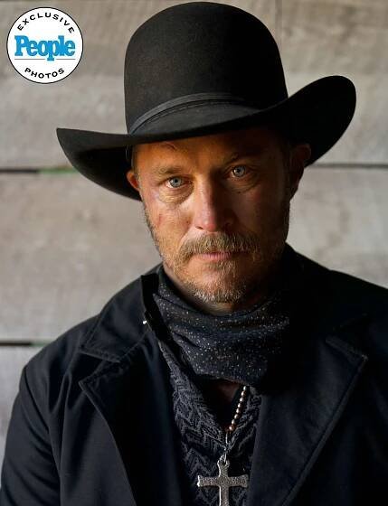 Travis Fimmel in Rust