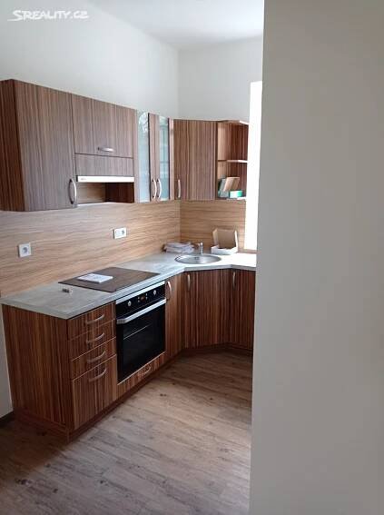 Pronájem bytu 2+kk 40 m², Nerudova, Karlovy Vary - Stará Role