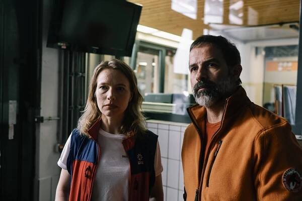 Riesending: Každá hodina se počítá - Z filmu - Anna Brüggemann, Beat Marti