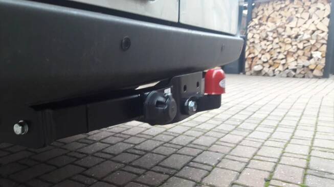 VW Crafter - přírubové tažné zařízení - fatomas.cz