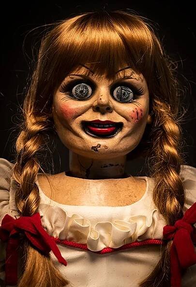 The Conjuring - replika 1:1 panenka Annabelle 102 cm | Figures.cz