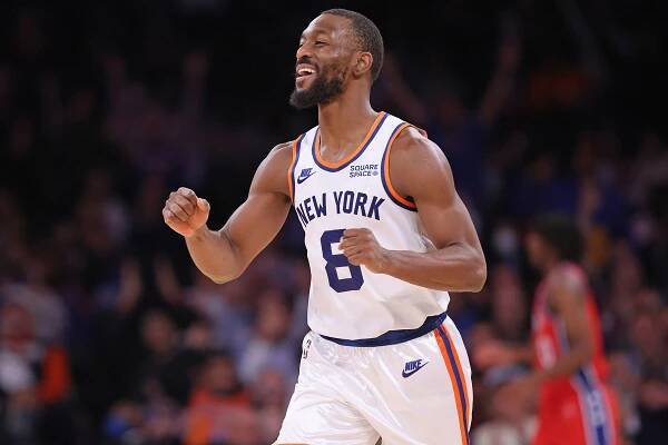 New York Knicks guard Kemba Walker #8, reacts after hitting a 3-point shot in the 3rd quarter.