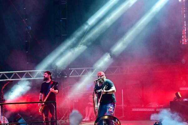 Dlouhé čekání skončilo. Kapela Škwor zahrála na Konopišti odložený koncert