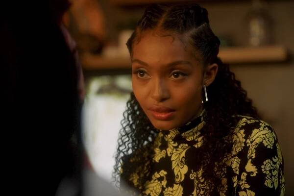 Grown-ish - Je v pohodě nebýt v pohodě - Z filmu - Yara Shahidi
