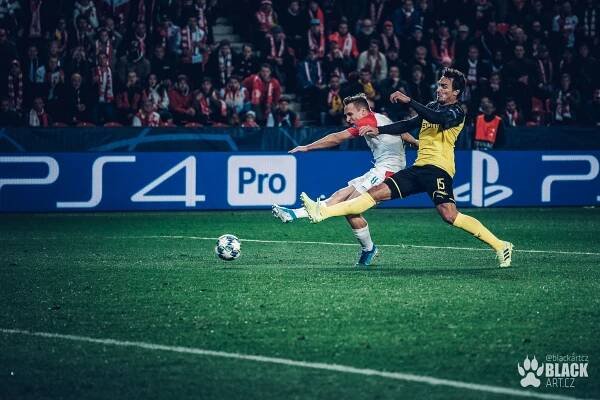 SLAVIA x DORTMUND 0:2 - LIGA MISTRŮ / fotogalerie zápasu