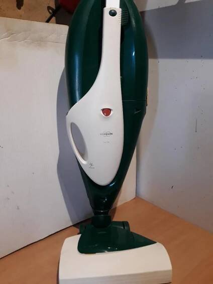 Vysavač VORWERK Kobold VK 135 s rot. kartáčem - Malé elektrospotřebiče