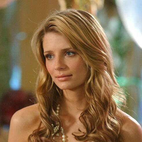 20 Years On, The OC’s Costume Designer Shares The Secret Behind Marissa Cooper’s Effortless Californian Style