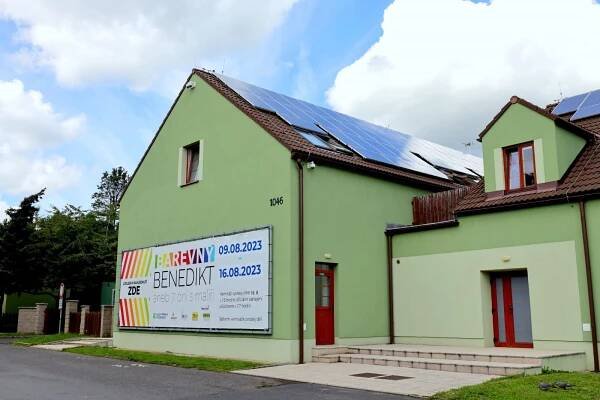 FOTO: V Mostě začal další ročník malířského sympozia s názvem Barevný Benedikt