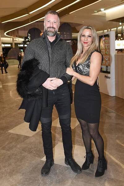Moderátor Petr Vágner je šťastný po boku vnadné blondýnky Silvy: Kdy bude svatba?