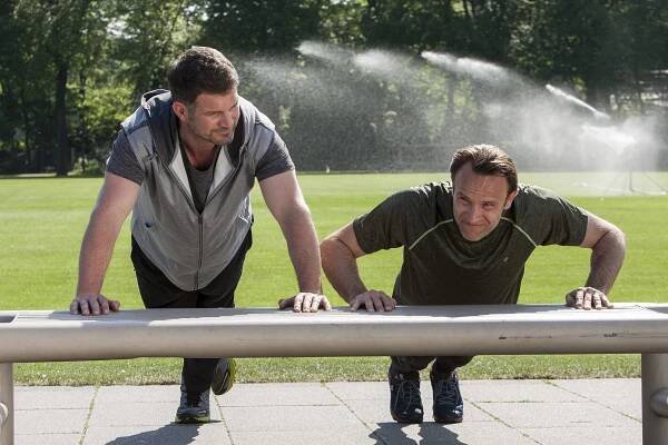 Herzensbrecher - Vater von vier Söhnen - Tiefe Gräben - Z filmu - Simon Böer, Bernhard Bettermann
