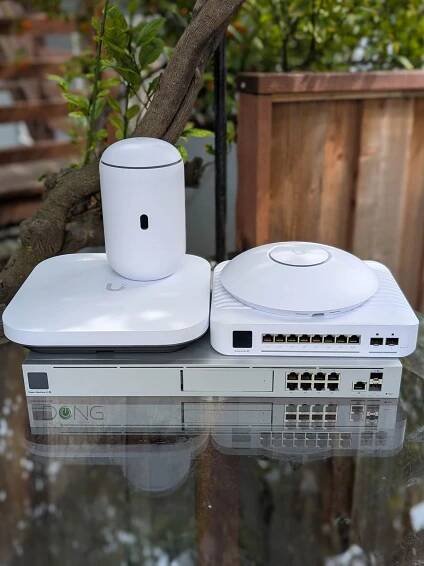 Ubiquiti UniFi Network Overview: Build the Most Comprehensive Wi-Fi 7 System Today! 1