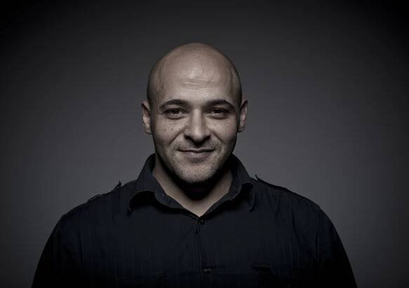 Herec Mike Batayeh dostal infarkt. 