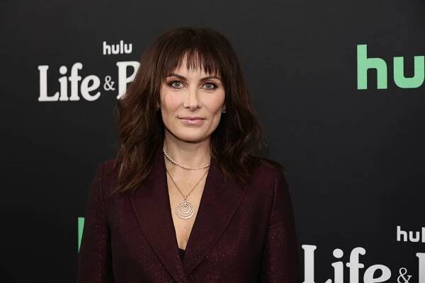 Why Laura Benanti Is Trying to Organize a Social Media Ban Within Her Daughter's Friendship Group (Exclusive)