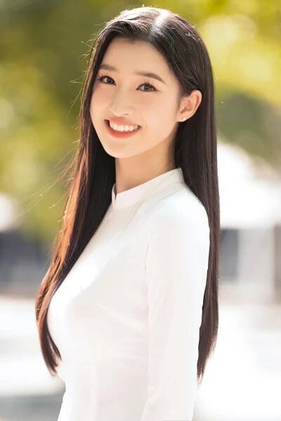 Tiểu sử Nguyễn Phương Nhi - Á hậu 2 Miss World Vietnam 2022 - tieusu.com