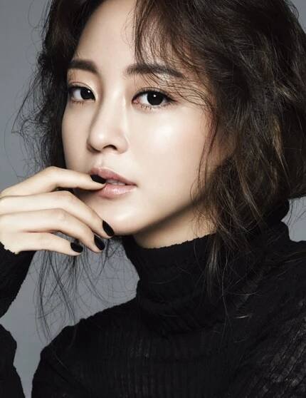 Han Ye-Seul-1982.jpg