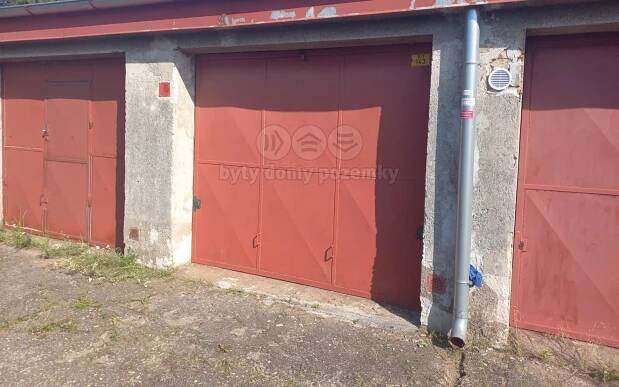 Garáže, U Cihelny, Kolín, 19 m²