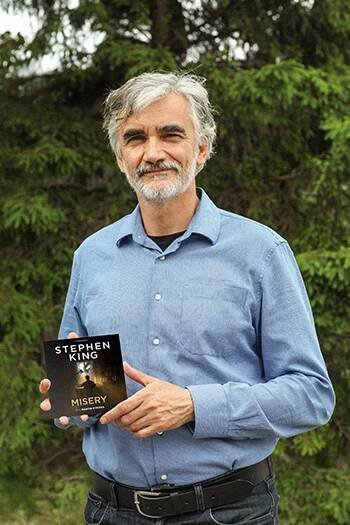 Martin Myšička: „Hranice mezi obdivem a posedlostí je tenká. Misery ji ukazuje v extrémní a děsivé podobě.“ Známý herec