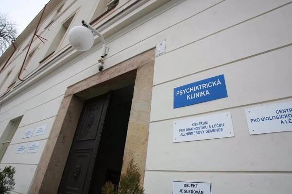 FOTO: Psychiatrická klinika v pražské Nemocnici U Apolináře. – stránka 6