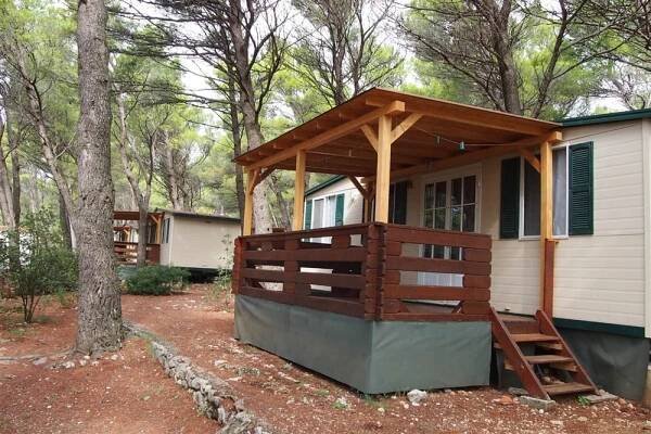 Kemp Basko Polje (mobilní domy), Baška Voda, Chorvatsko *** | Dalmácie - Chorvatsko - Cherry tour