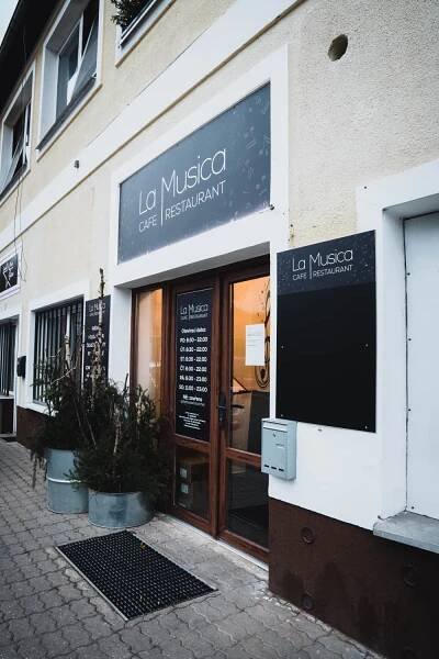Restaurace – La Musica / Cafe Restaurant / Kolín