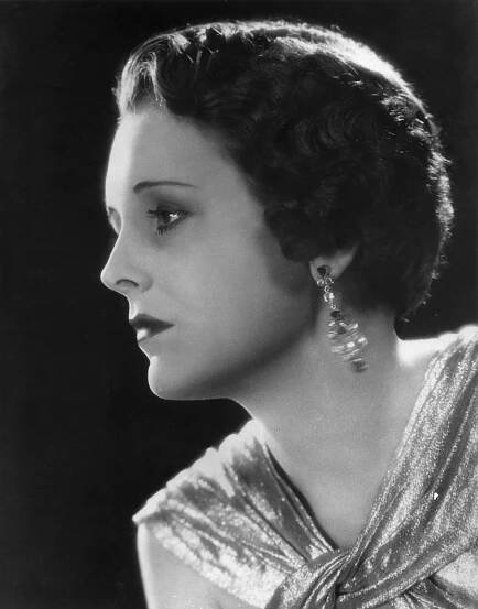 Astor, Mary
