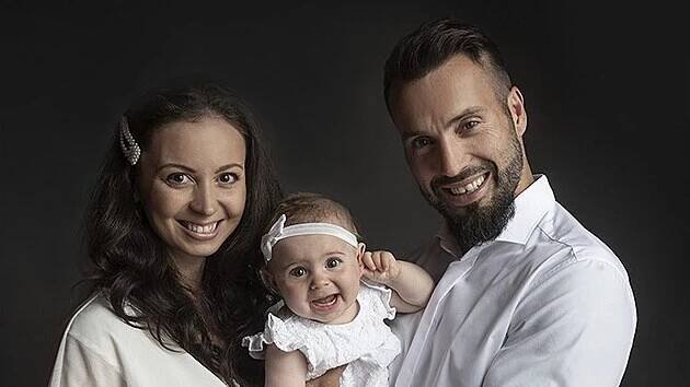 Eliška Grabcová, Václav Noid Bárta a jejich dcera Eliška (2021)