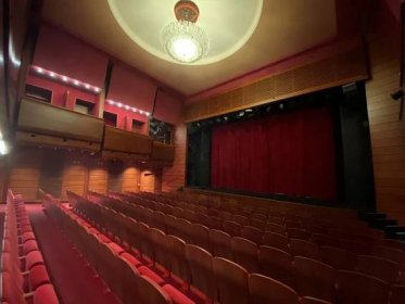 Klicperovo divadlo - hlavní scéna - HKPoint - Vstupenky, předplatné, předprodej