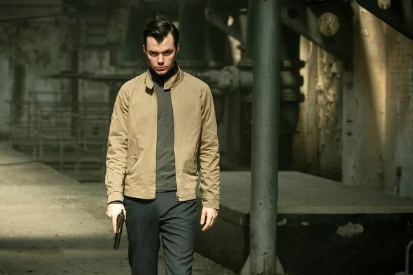 Pennyworth - Sandie Shaw - Z filmu - Jack Bannon