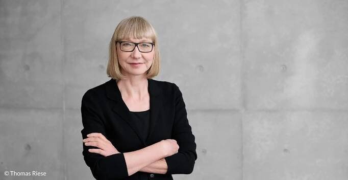 "KI-Integration im Mittelstand: Verstehen, Gestalten, Partizipieren“ – Ein Interview mit Prof. Dr. Sabine Pfeiffer