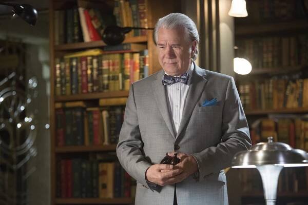 Knihovníci - A co se skrývá pod kameny - Z filmu - John Larroquette