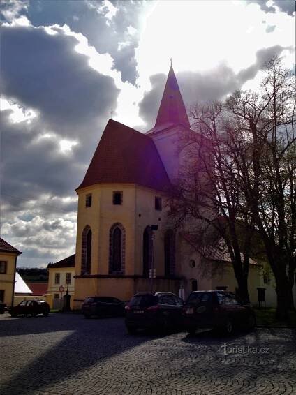 Jílové u Prahy - kostel sv. Vojtěcha
