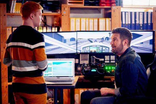 Der Lehrer - Ey, zu viele Geldscheine geraucht oder was?! - Z filmu - Jonah Rausch, Simon Böer