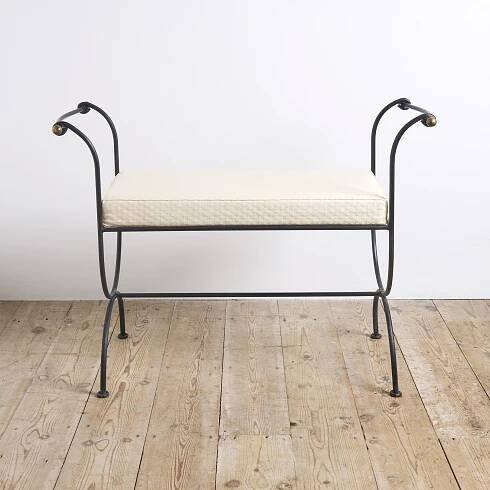 Quindry - Seating