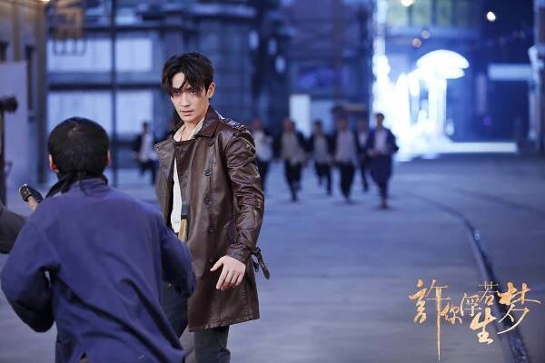 Yilong Zhu - Granting You a Dreamlike Life - Fotosky
