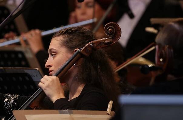 Západočeský symfonický orchestr oslavil narozeniny galakoncertem na kolonádě