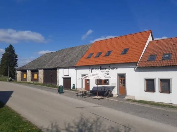 pohled od silnice
