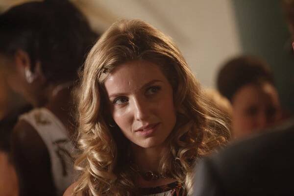 Pan Am - Paříž nikdy nezklame - Z filmu - Annabelle Wallis