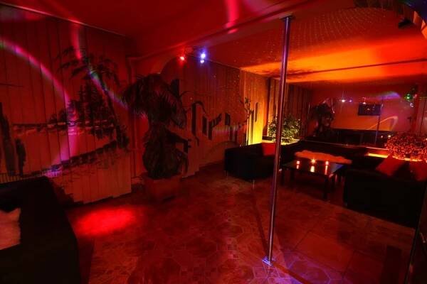 Penzion u Barona | Night Club, Escort, Noční klub Valašské Meziříčí