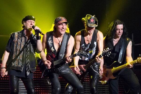 Pomozte Scorpions s klipem