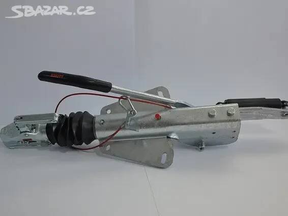 Prodám novou nájezdovou brzdu KF27 2700kg KNOTT