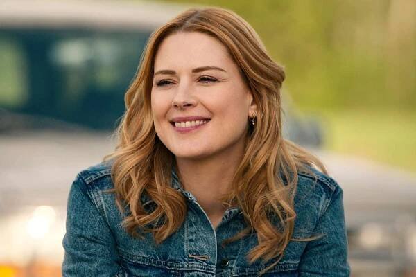 Alexandra Breckenridge as Mel Monroe in episode 607 of 'Virgin River'.