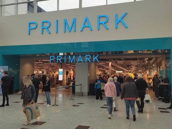 Primark loni v Česku vydělal 80 milionů. Další prodejny otevřít neplánuje