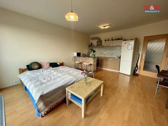 Pronájem bytu 1+kk a garsoniéry Hradec Králové 12 000 Kč za měsíc, foto 3