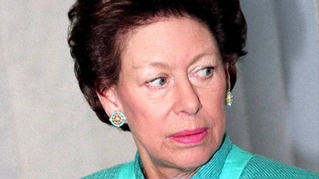 Princezně Margaret nebyla dopřána taková dlouhověkost jako její matce, která zemřela ve věku 101 let, a sestře. Od počátku 80. let se u ní objevovaly vážné zdravotní problémy. V posledních letech života byla těžce nemocná. Roku 1998 měla slabou mozkovou mrtvici, následovalo trvalé poškození hybnosti a další mrtvice v letech 2000 a 2001. Zemřela 9. února 2002 ve věku 71 let.