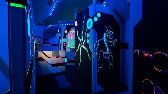 Braník | spaceship arena mercuria laser gamejpg