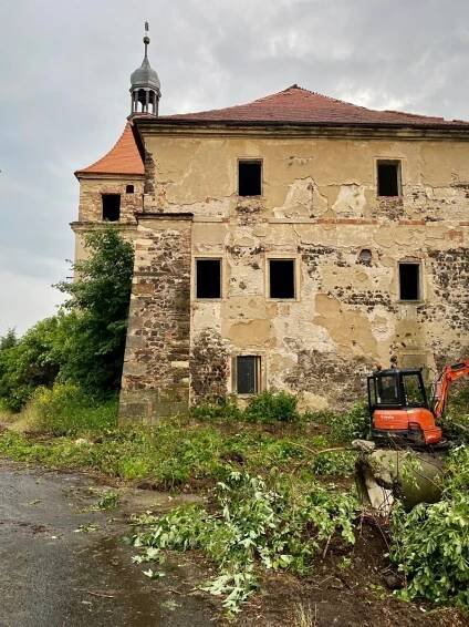 V Mirošovicích a v Hrobčicích proběhlo žehnání základních kamenů dvou staveb