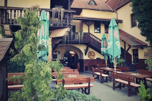 Restaurace a hotel U Dvou medvídků