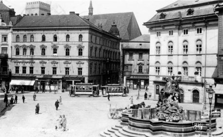 Obrazem: Jak Olomouc získala českou identitu. I kvůli závodu s Brnem
