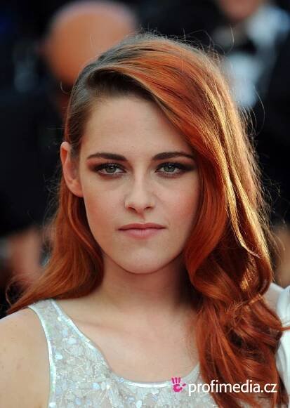 Kristen Stewart - celebrity účes - HappyHair